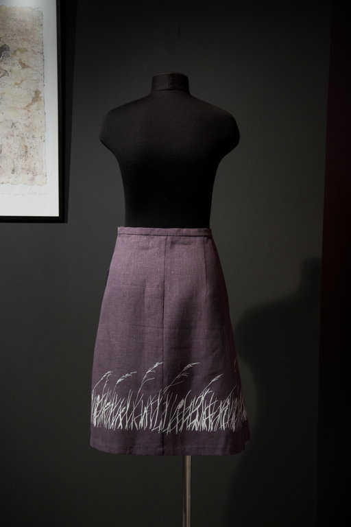 Skirt with a grass pattern