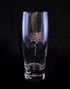 Juice glass with a drawing of an apple tree
